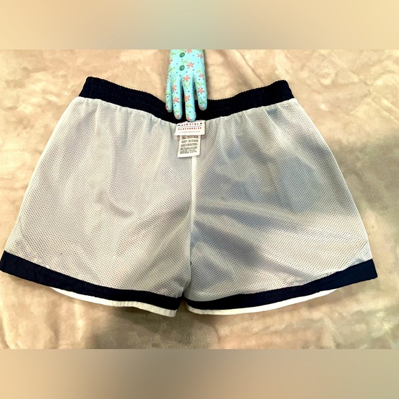 NEW YORK YANKEES SWIM TRUNKS/SHORTS MLB GENUINE MERCHANDISE SIZE L (10-12). EUC. - Picture 3 of 5